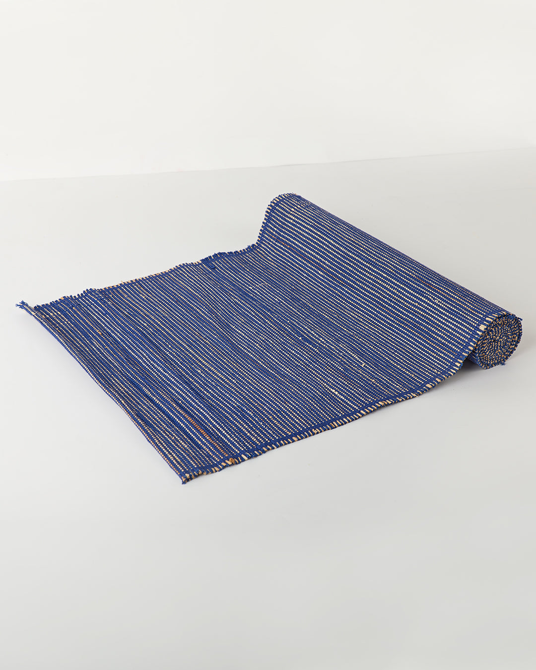 Alai – table runner