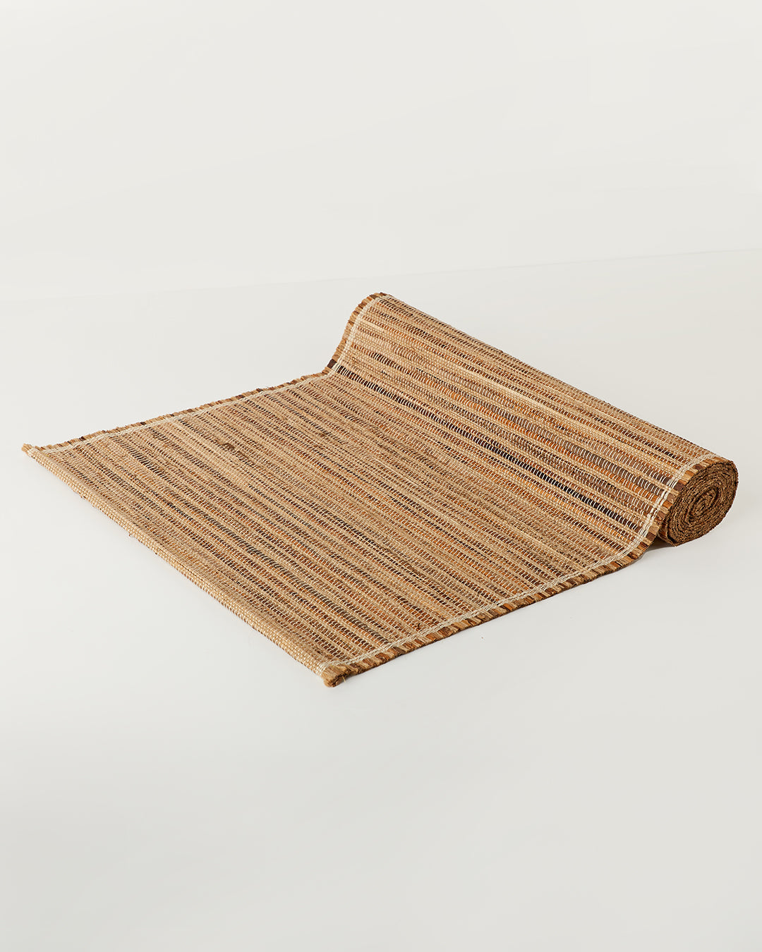Mann and bhoomi – dinning set   placemat and runner