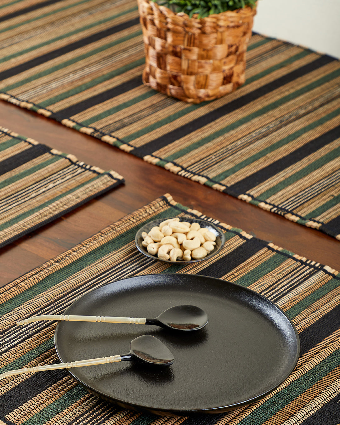 Vana – Banana Fiber Placemat