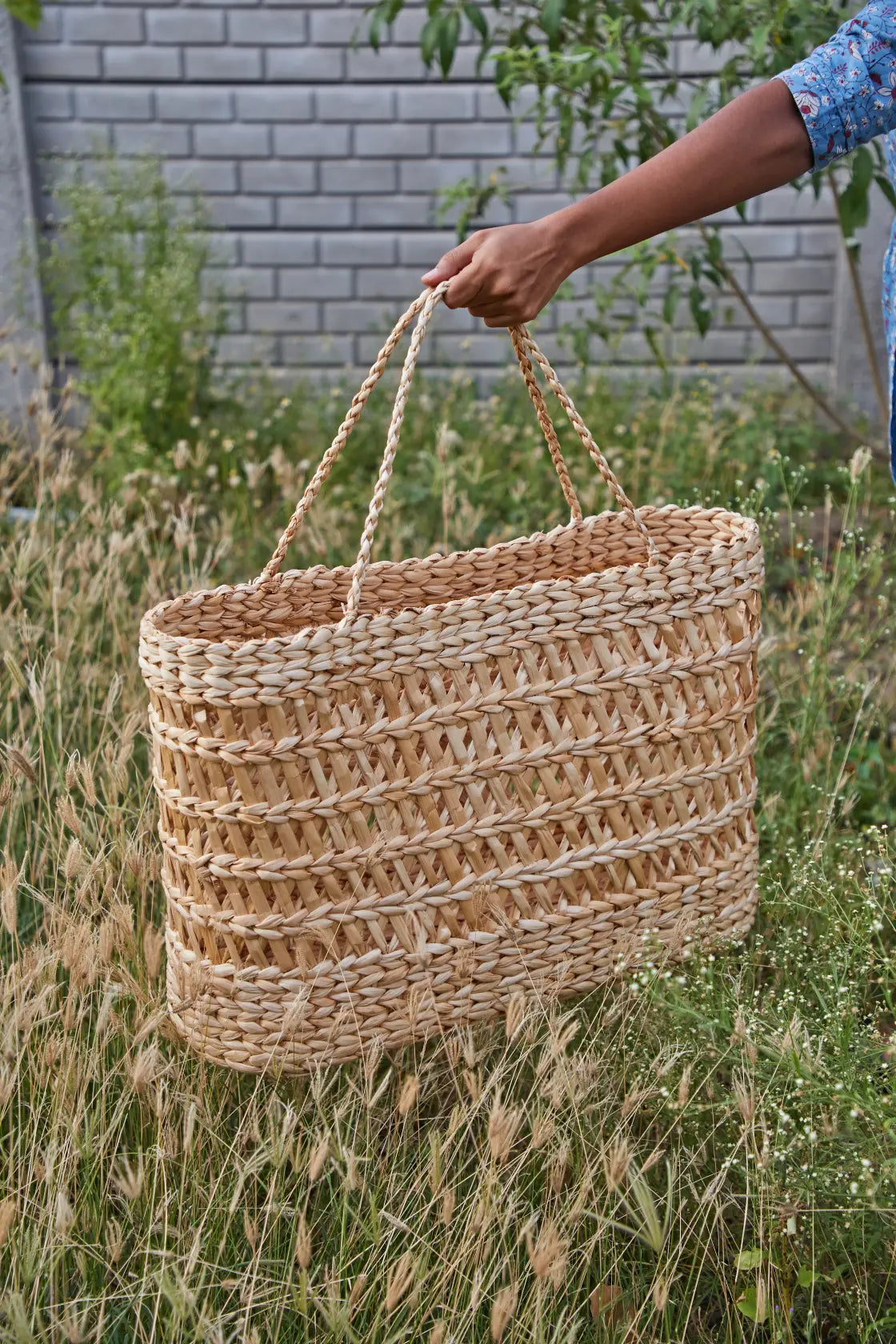 Havi   oversized banana fiber beach tote bag